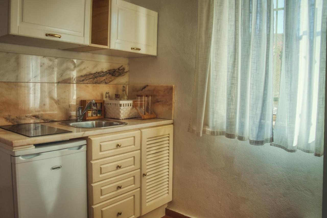 Moonshine Guest House With Private Studios And Private Cottage Lagos Exterior foto